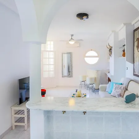 2 Bedroom Stunning In Apartment