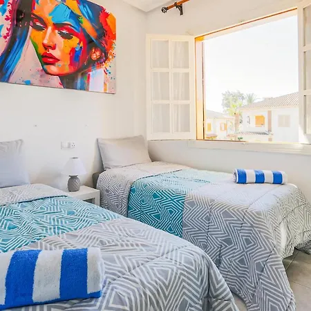 Apartment 2 Bedroom Stunning In